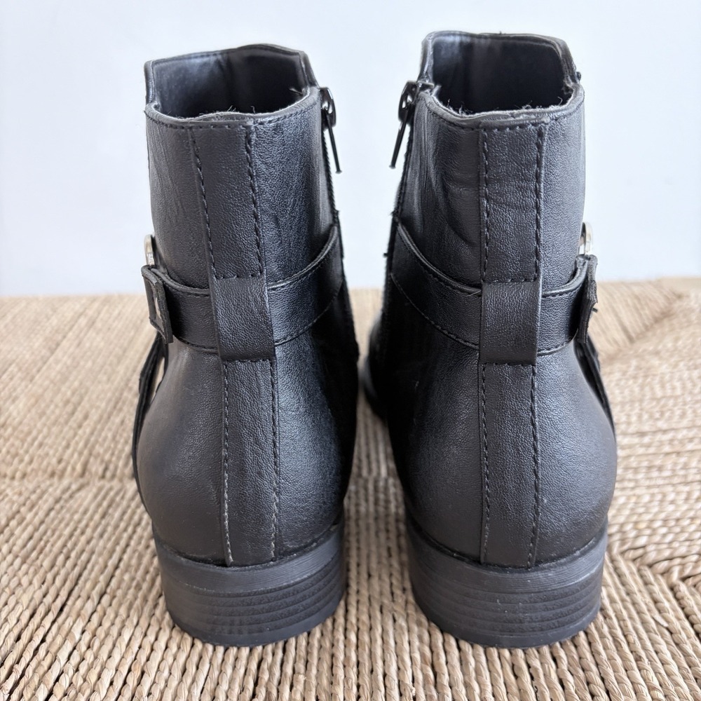Guess Women Black Faux Leather Ankle Booties Sz 8.5 Harness Moto Biker Grunge - Picture 4 of 8